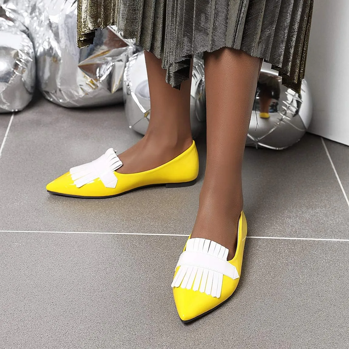 LEHOOR Women Pointed Closed Toe Flat Loafer Pumps Tassel Slip On Lightweight Patent Leather Casual Comfort Work Shoes for Ladies 4-15 M US