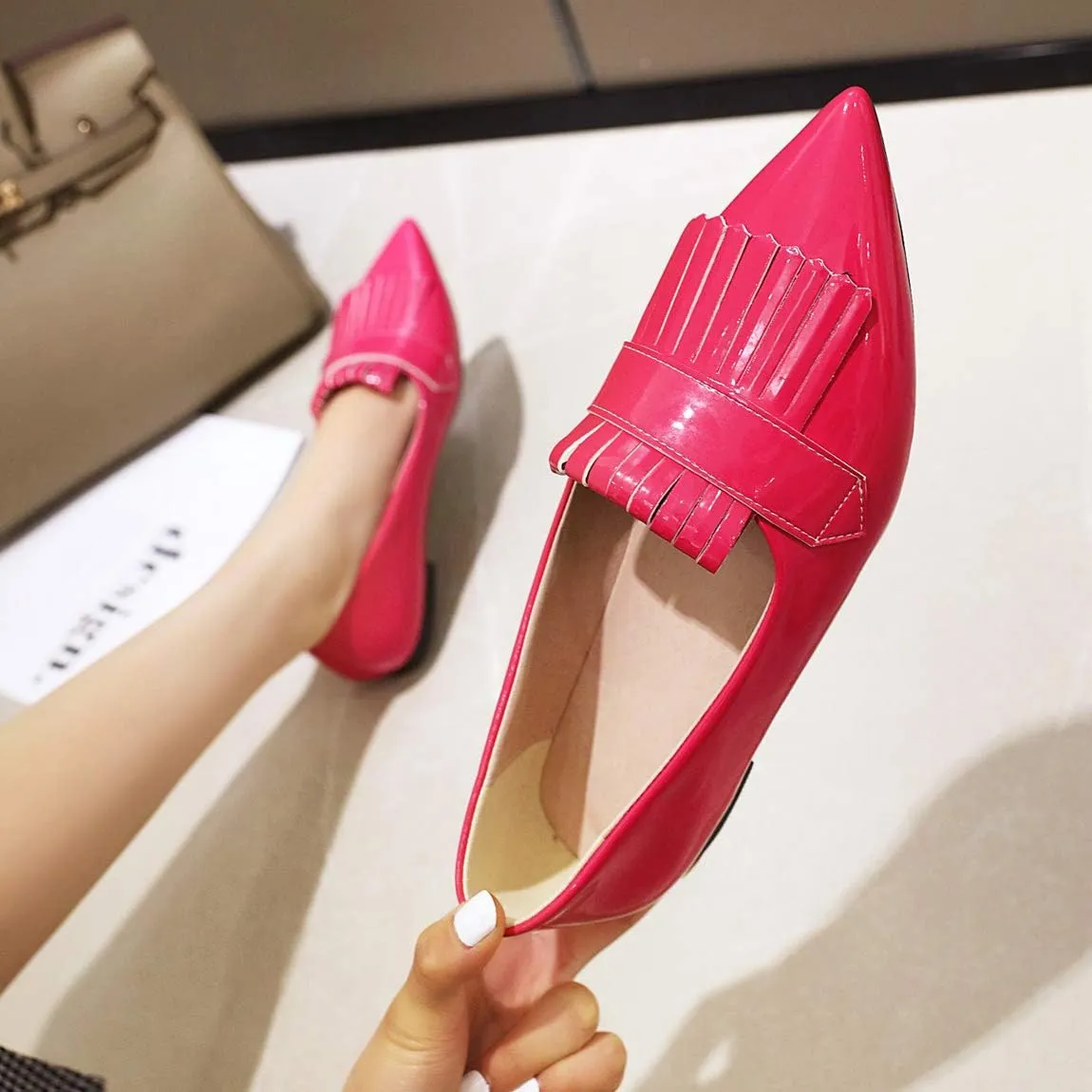 LEHOOR Women Pointed Closed Toe Flat Loafer Pumps Tassel Slip On Lightweight Patent Leather Casual Comfort Work Shoes for Ladies 4-15 M US