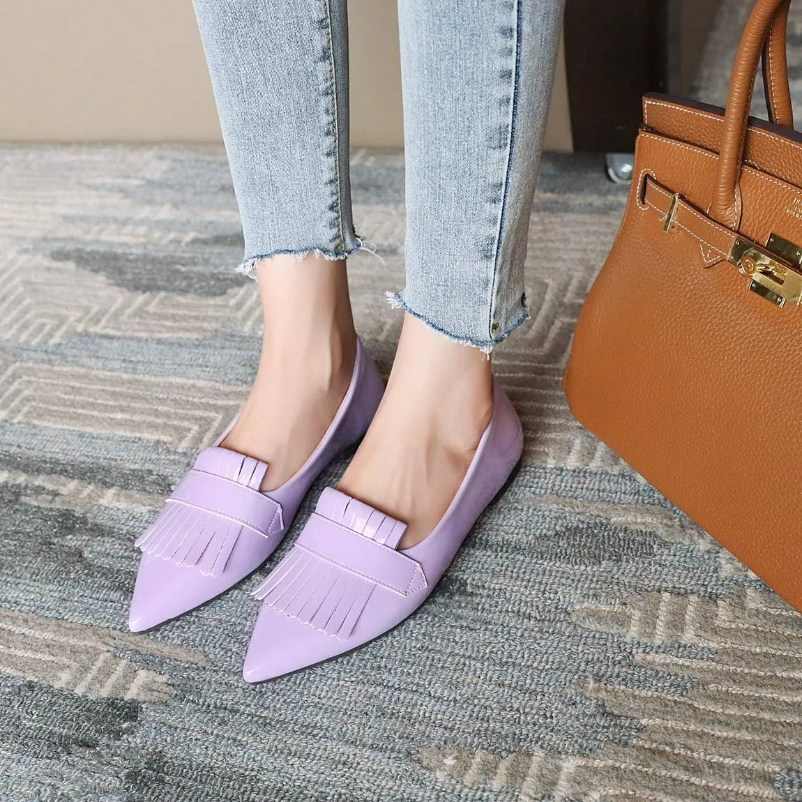 LEHOOR Women Pointed Closed Toe Flat Loafer Pumps Tassel Slip On Lightweight Patent Leather Casual Comfort Work Shoes for Ladies 4-15 M US