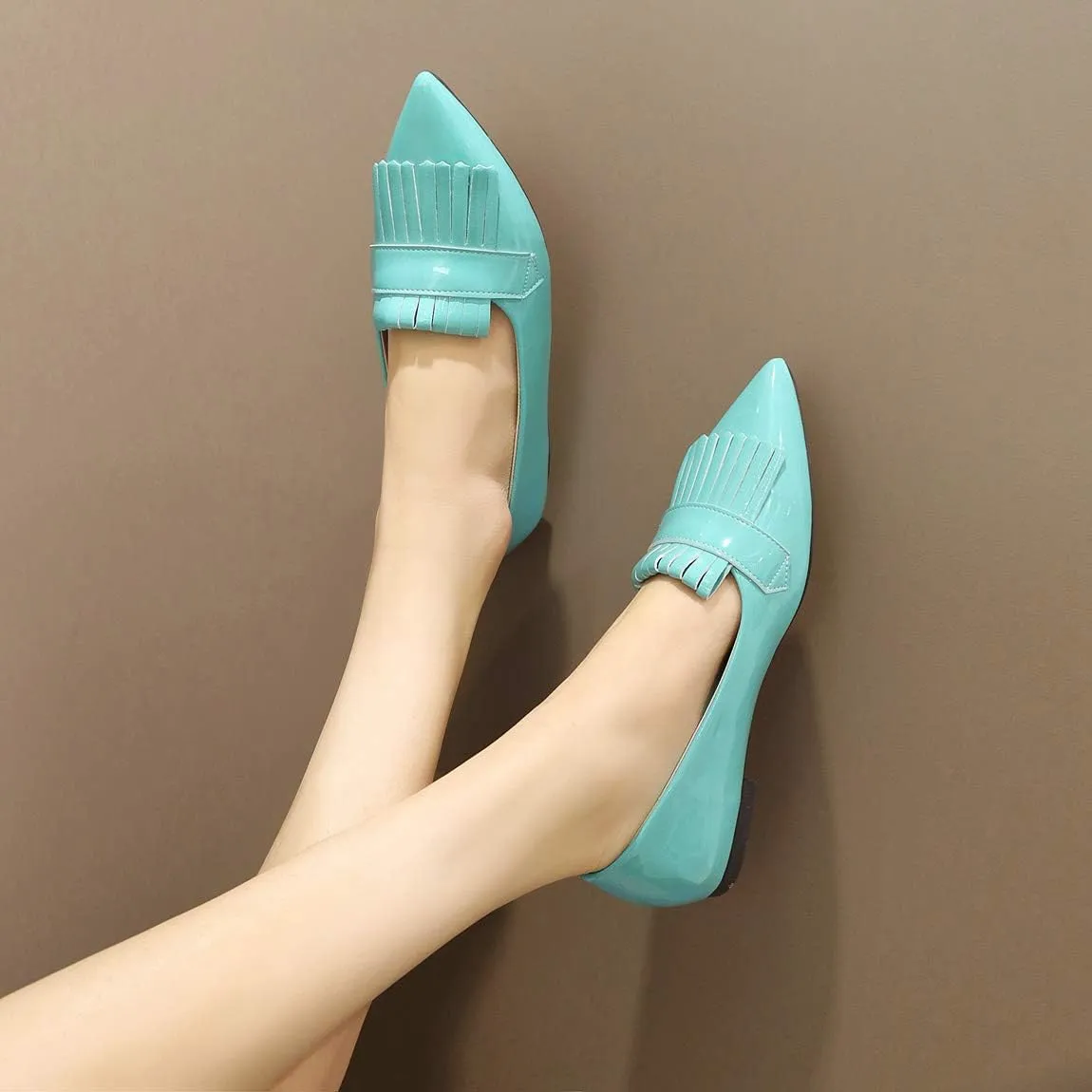LEHOOR Women Pointed Closed Toe Flat Loafer Pumps Tassel Slip On Lightweight Patent Leather Casual Comfort Work Shoes for Ladies 4-15 M US