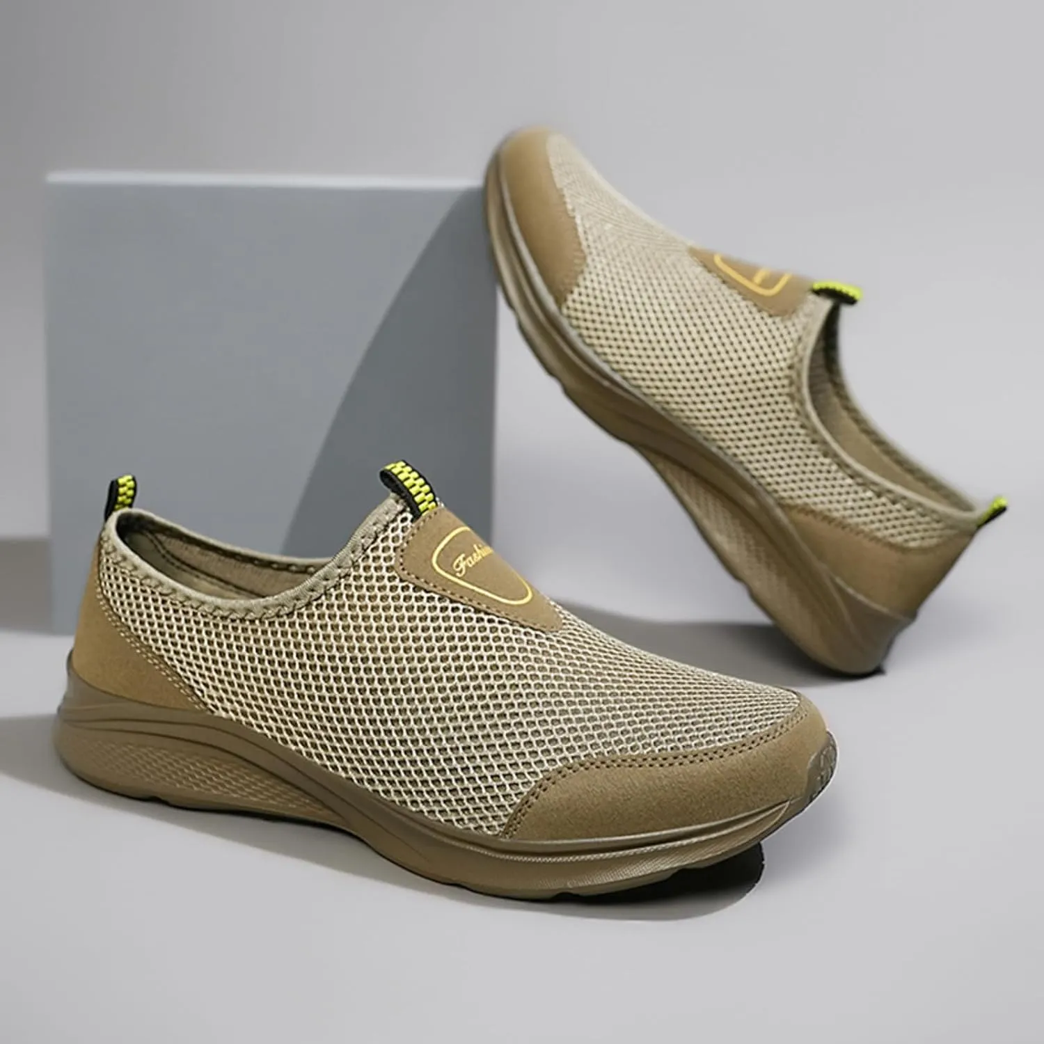 Men's Hollow Mesh Sports Shoes Fashionable Breathable Walking Shoes Comfortable Barefoot Minimalist Shoe