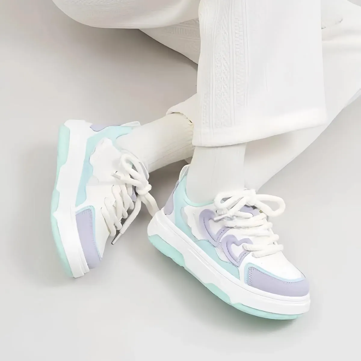 Women's 3D Heart Chunky Sneakers, Platform Casual Trainers, Cute Y2K Versatile Streetwear Everyday Wear Height Boost