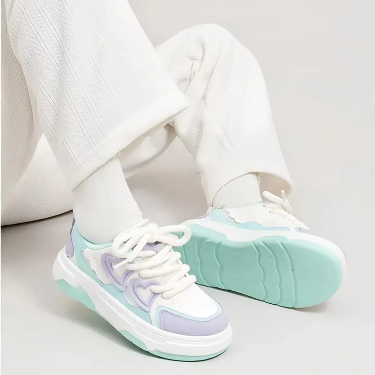 Women's 3D Heart Chunky Sneakers, Platform Casual Trainers, Cute Y2K Versatile Streetwear Everyday Wear Height Boost
